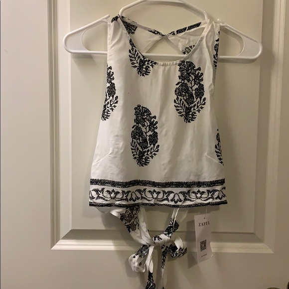 Brand new two piece set - Picture 2 of 4